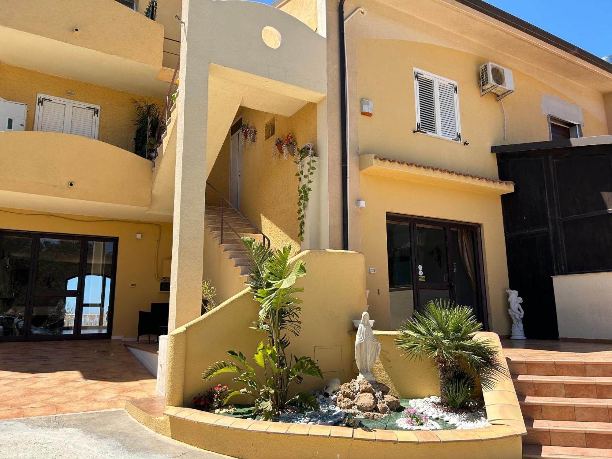 La Collina Sul Mare Bed and Breakfast Palma di Montechiaro Exteriör bild