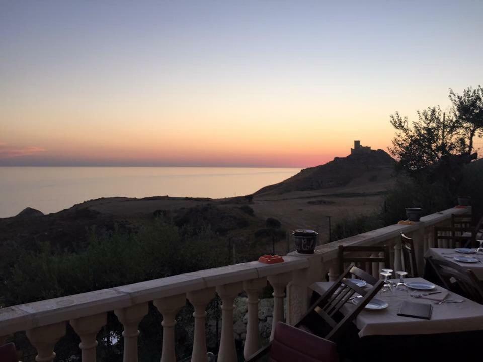 La Collina Sul Mare Bed and Breakfast Palma di Montechiaro Exteriör bild
